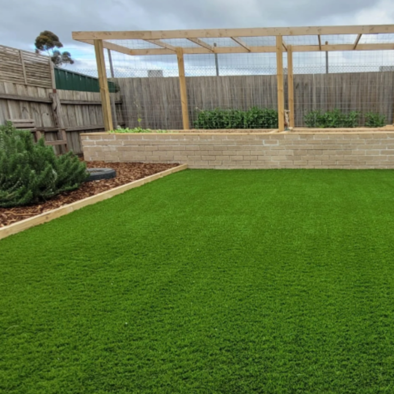 Erba sintetica medio-bassa